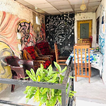 Sandaru Surffing Inn Weligama Kültér fotó