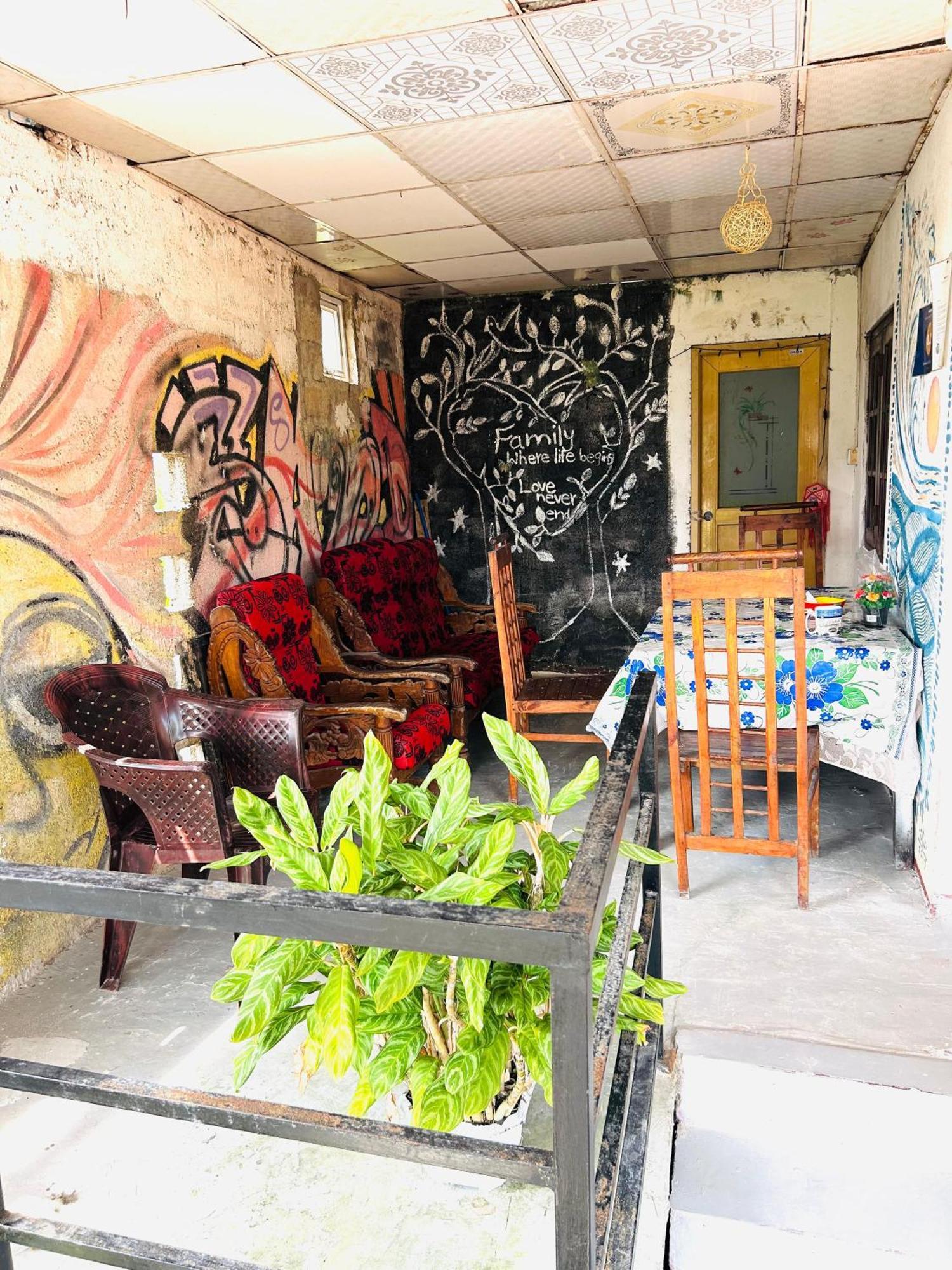 Sandaru Surffing Inn Weligama Kültér fotó